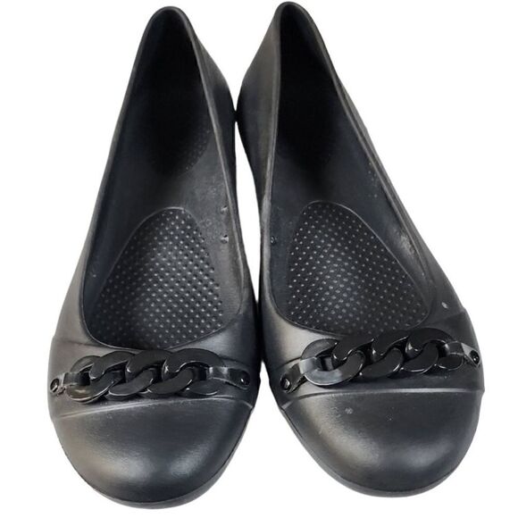 Crocs- Women’s Gianna Black Rounded Ballet Flat with Chain Link Accent, Size 9 - Picture 12 of 12